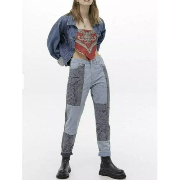 BDG W26 Paisley Patchwork Bandana Print Mom Jeans Womens 26 Tapered Leg Retro - Picture 1 of 11